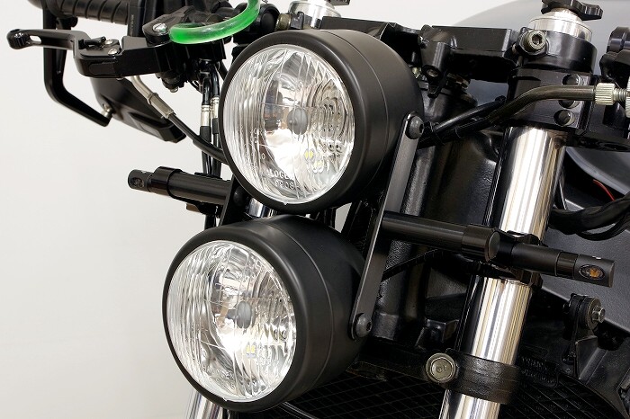 ストリートファイター系バイクのヘッドライト デュアルヘッドライト